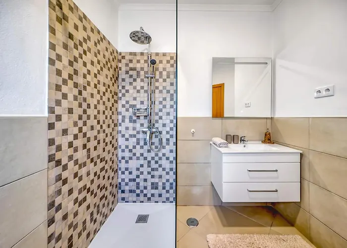 838 Larissa Villa Portimão