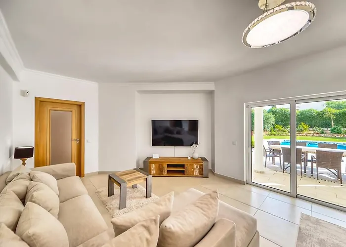 838 Larissa Villa Portimão